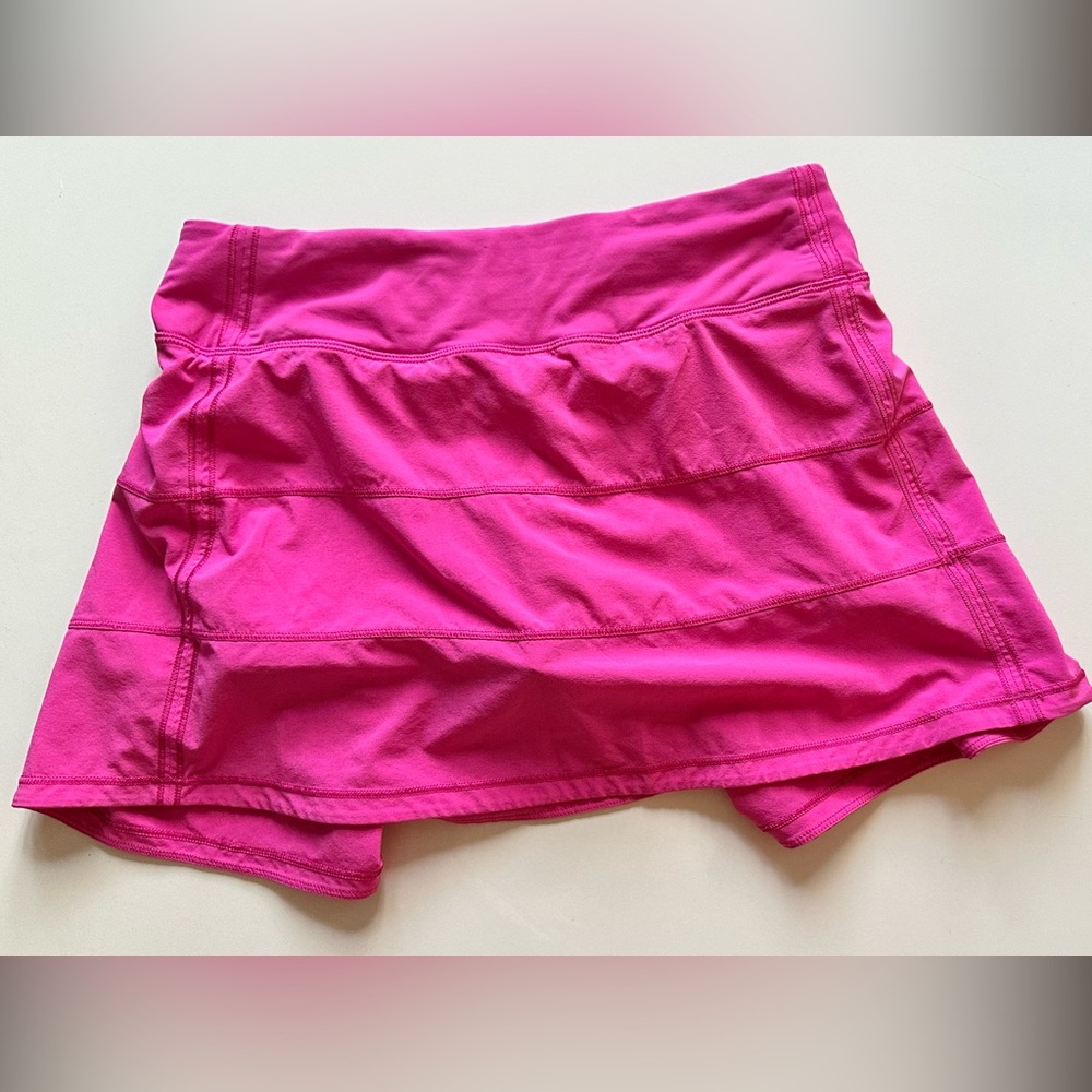Lululemon pink skirt size 4
